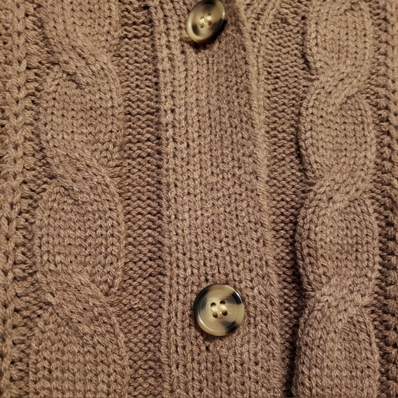 SO Cardigan - Picture 1 of 4